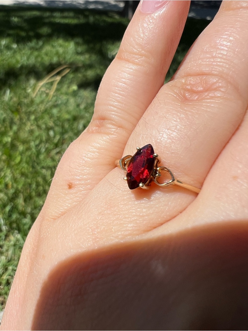 Vintage 10k Solid Gold Ring with Garnet Marquise Stone